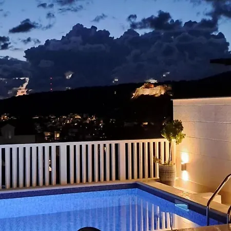Trogrli - Two-bedroom With Balcony And Sea View Апартаменты *