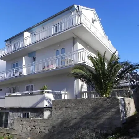 Апартаменты Trogrli - Two-bedroom With Balcony And Sea View *