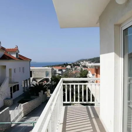 Trogrli - Two-bedroom With Balcony And Sea View * Hvar Town